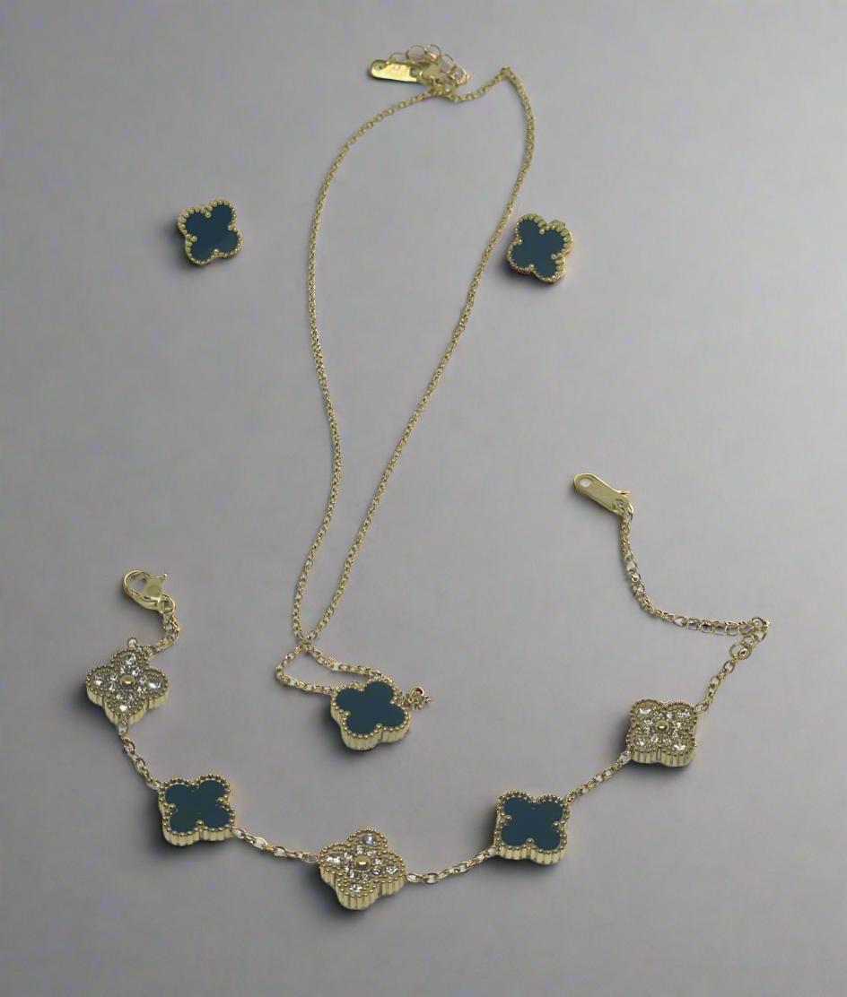 Crystal and Black Reversible Clover Set