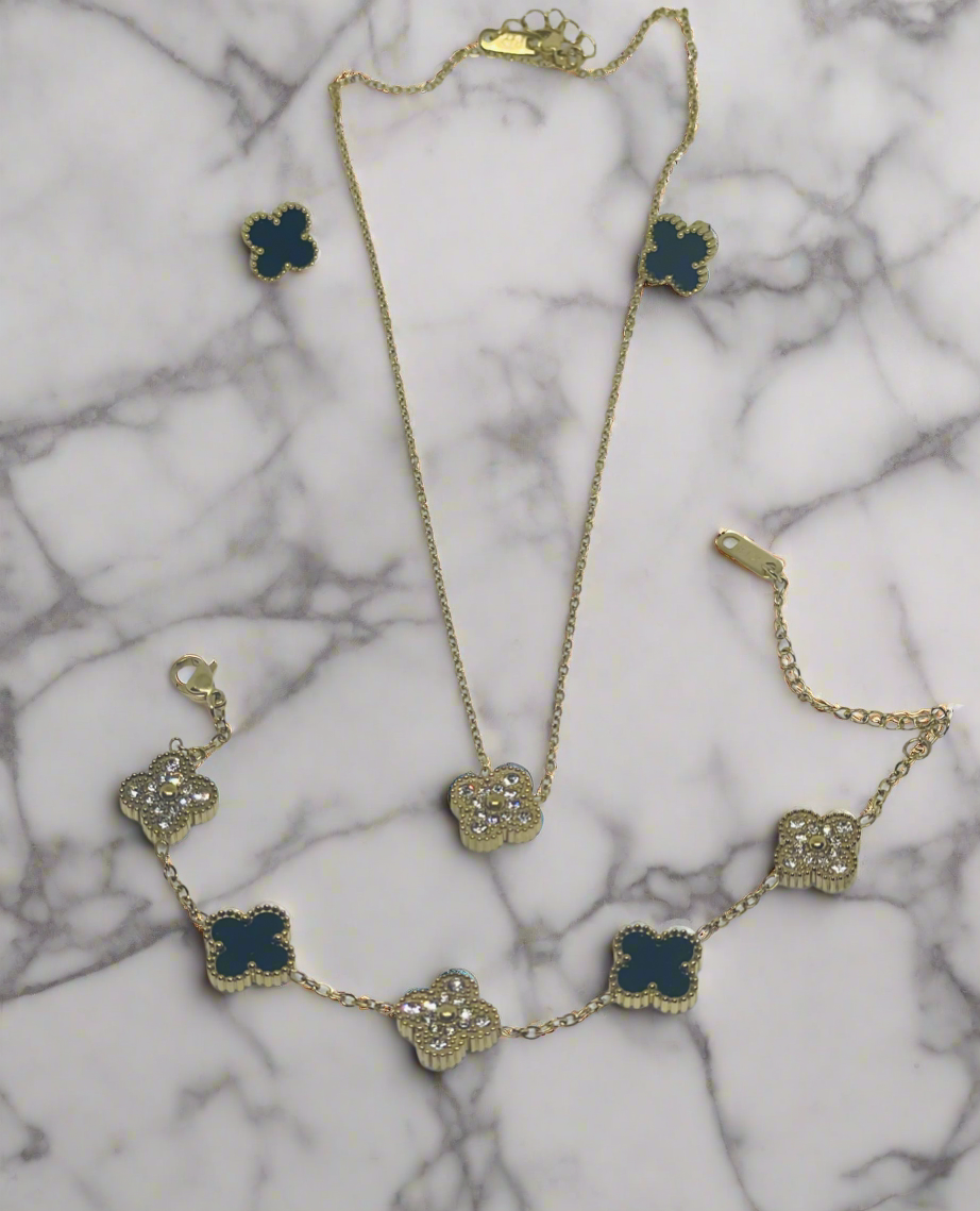 Crystal and Black Reversible Clover Set