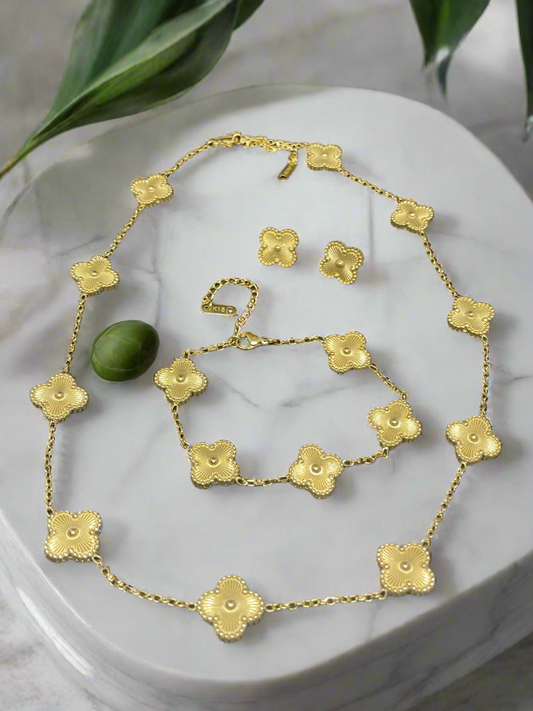 18k Gold Four Leaf Clover